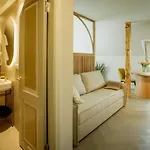Gueldenstubbe Residences كوريسارِ