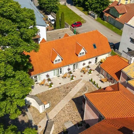 Gueldenstubbe Residences アパート クレサーレ