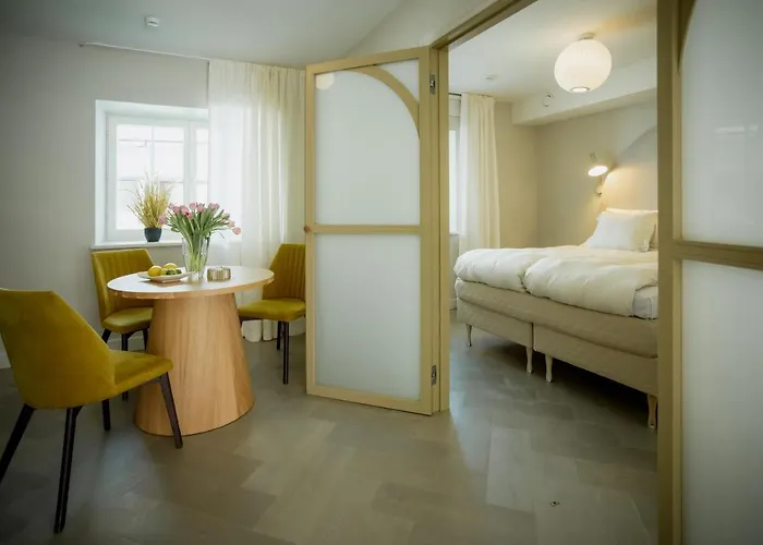 Gueldenstubbe Residences Апартаменты Курессааре